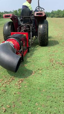 Ventilador conducido por el tractor sobre 20HP, ventilador de la ruina del campo de golf del OEM de hoja de la hierba